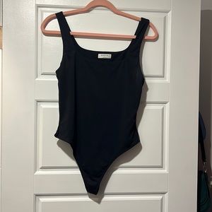 CONTOUR SQUARE NECK TANK BODYSUIT